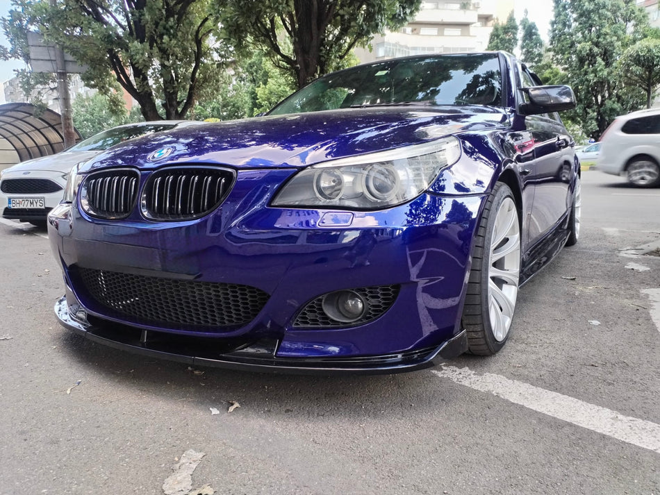 Lip prelungire bara fata compatibil cu Bmw Seria 5 e60 e61(2003-2010) negru lucios