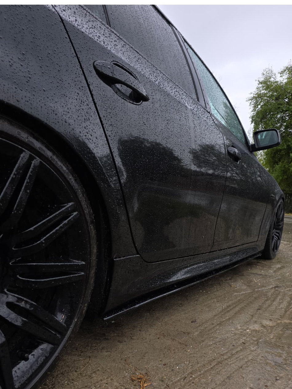 Prelungire praguri M-Performance compatibil BMW seria 5 E60 E61 (2003-2010) negru lucios