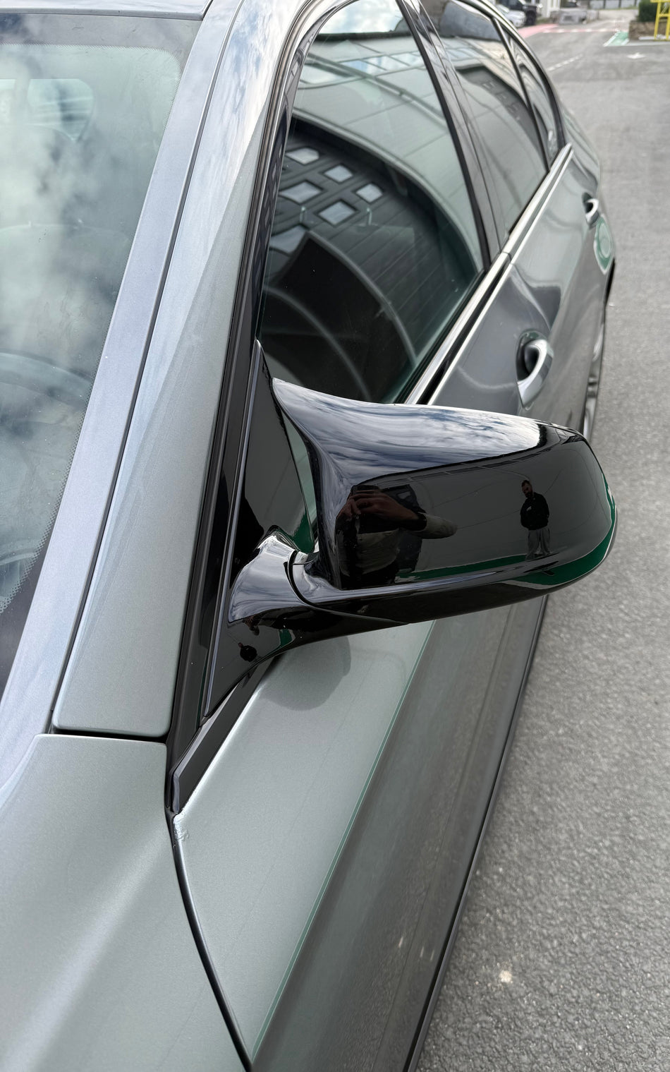 Capace oglinzi Batman Style compatibile cu BMW seria 5 F10 F11 Non-Facelift 2010-2013 Negru lucios cu CLIPSURI