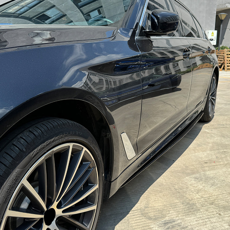 Prelungire praguri M-Performance BMW seria 5 G30 G31(2018-2023) negru lucios