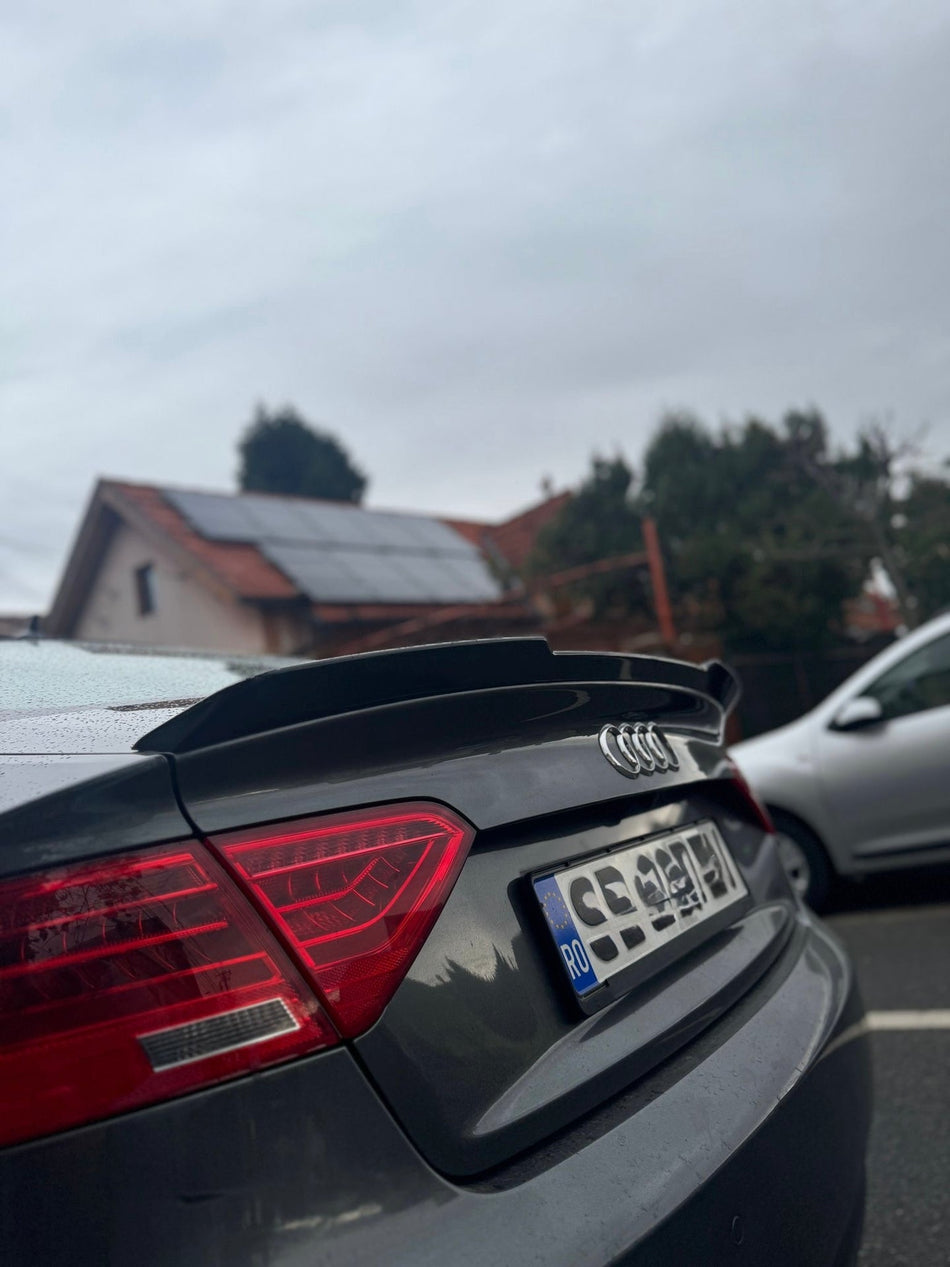 Eleron portbagaj M4 style compatibil cu Audi A5 B8 (2007-2016) negru lucios