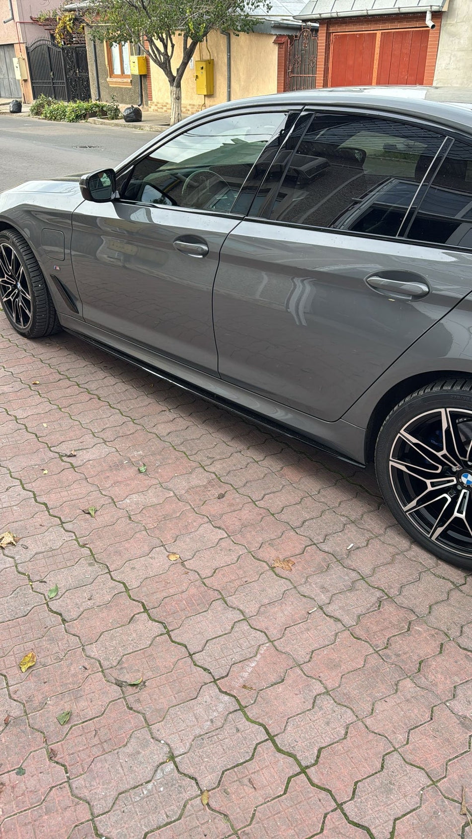 Prelungire praguri M-Performance BMW seria 5 G30 G31(2018-2023) negru lucios