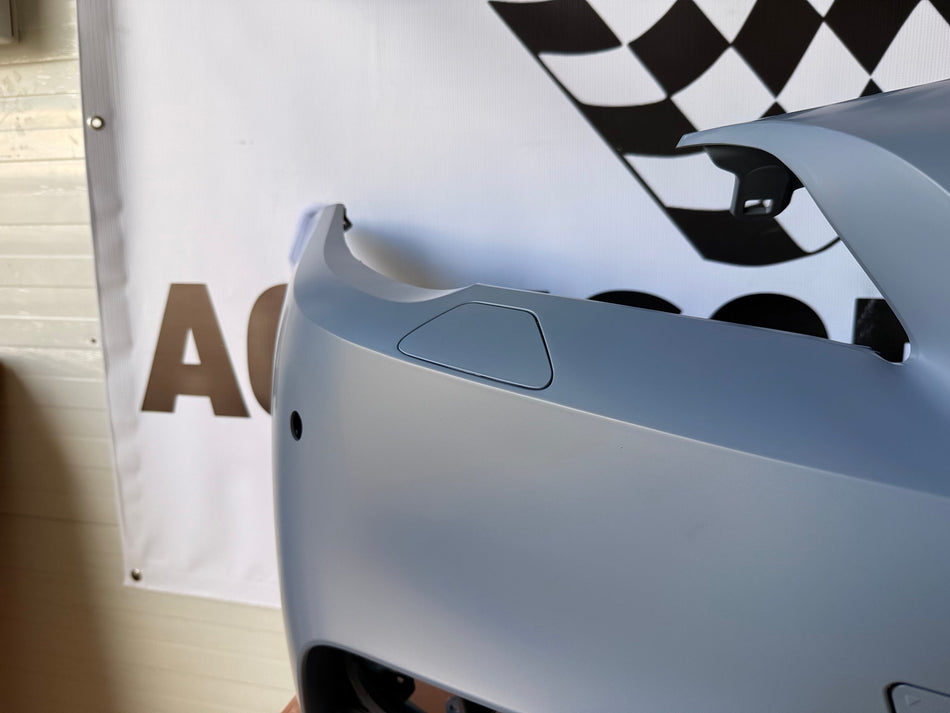 Bata fata M-Tech look compatibila cu BMW Seria 5 F10/F11 Non-Facelift(2010-2014)