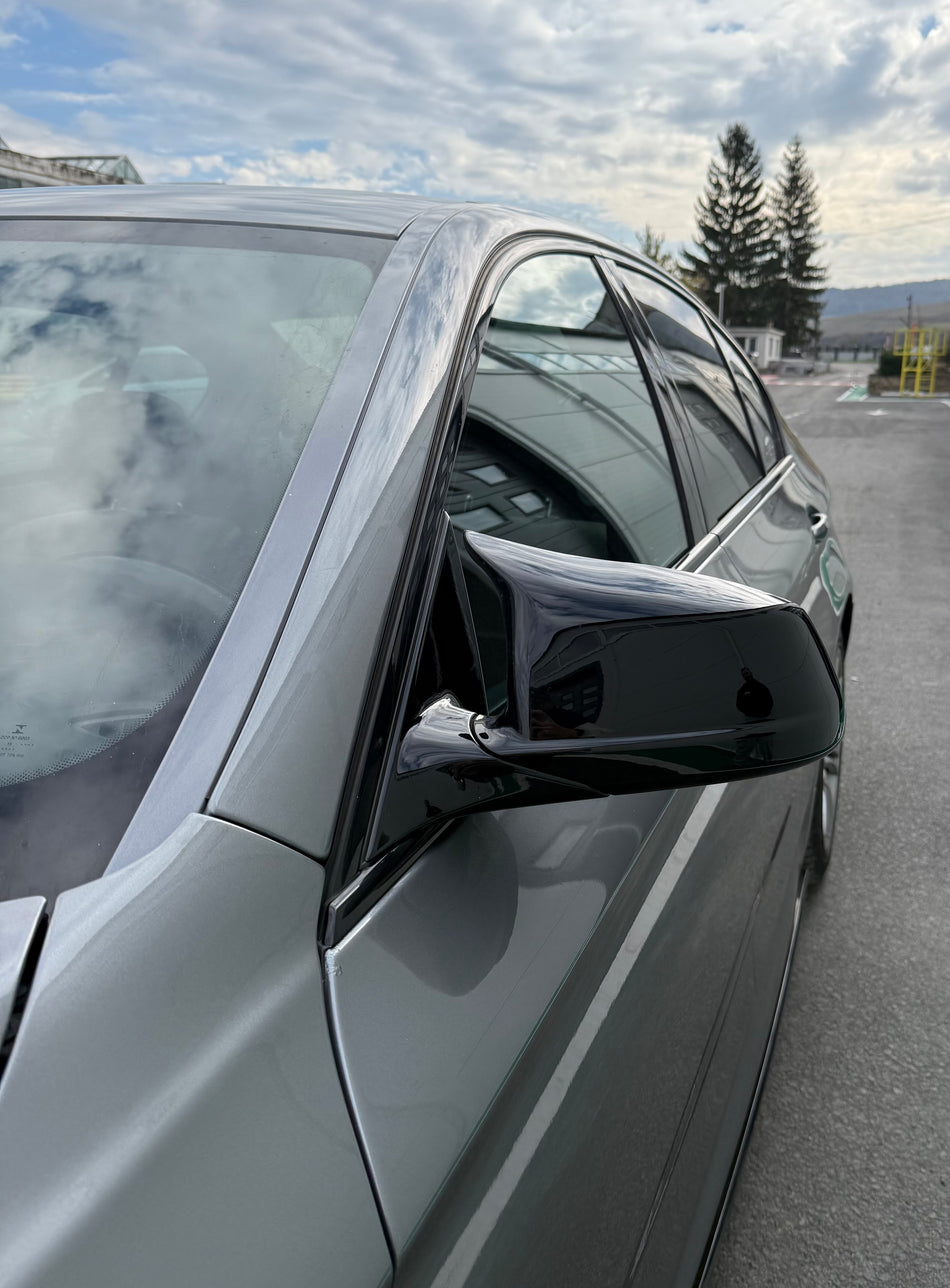 Capace oglinzi Batman Style compatibile cu BMW seria 5 F10 F11 Non-Facelift 2010-2013 Negru lucios cu CLIPSURI