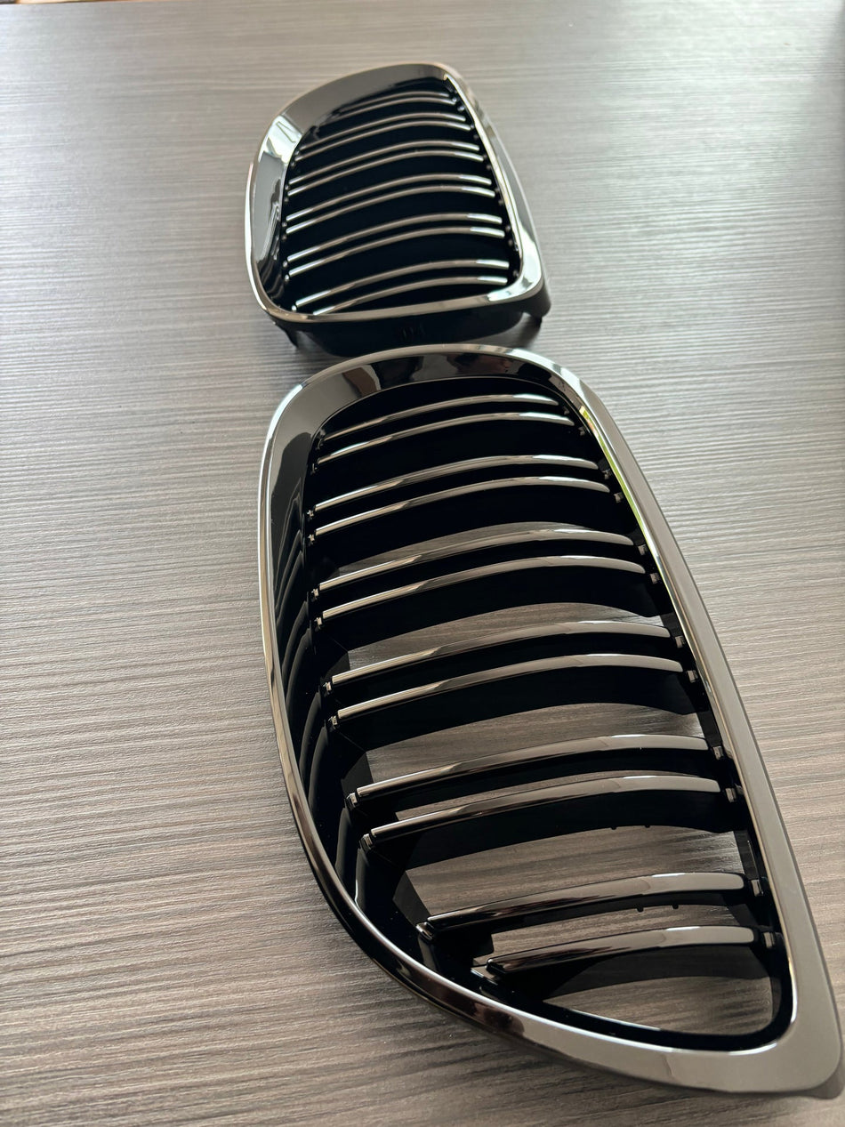 Grile centrale duble M3 style compatibile cu Bmw seria 3 e92 e93(2006-2009) negru lucios
