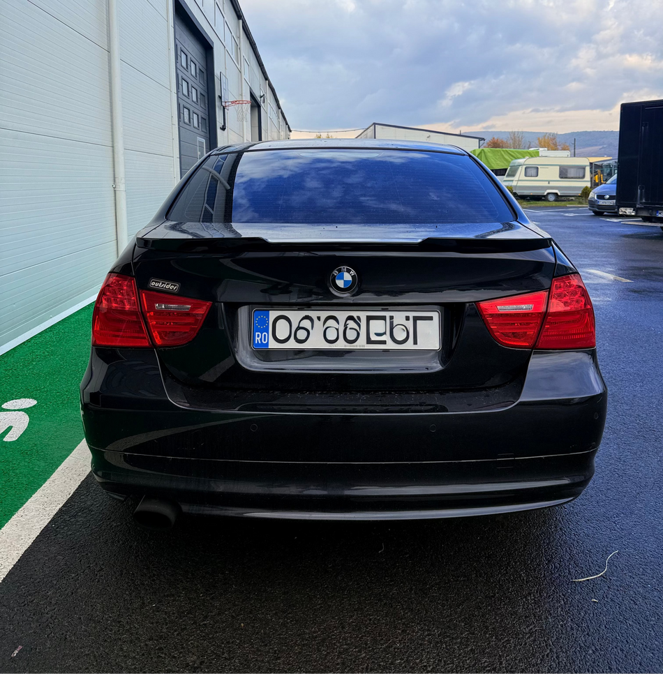 Eleron portbagaj compatibil cu BMW seria 3 e90 sedan(2004-2011) M4 Look Design negru lucios