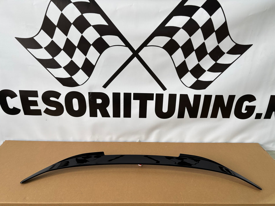 Eleron portbagaj M4 Style compatibil cu BMW Seria 8 G16 F93 GranCoupe 2018+ negru lucios