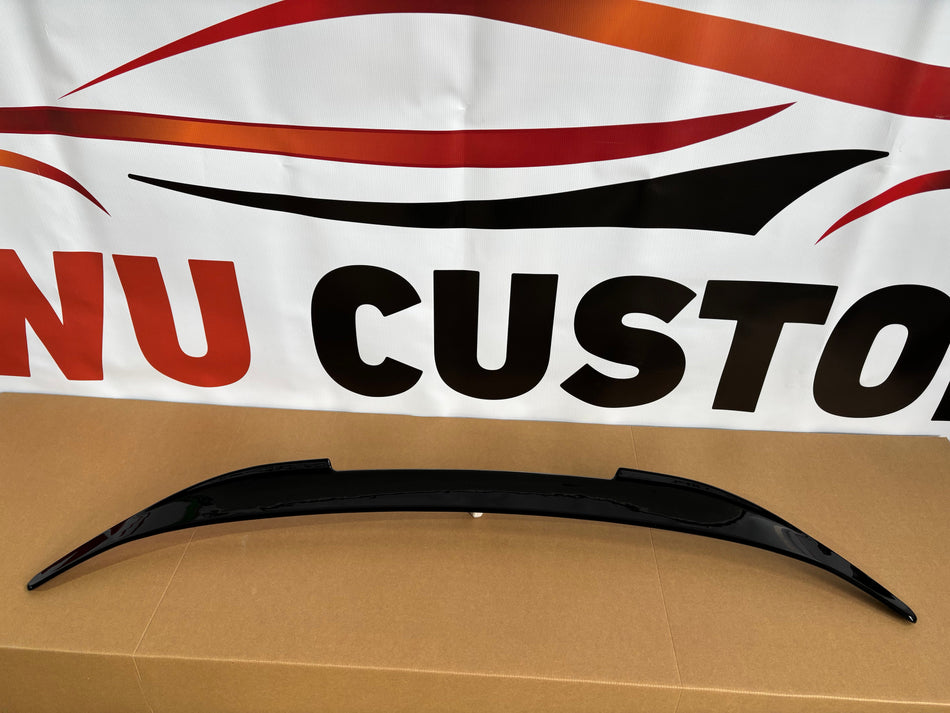 Eleron portbagaj M4 Style compatibil cu BMW Seria 8 G16 F93 GranCoupe 2018+ negru lucios