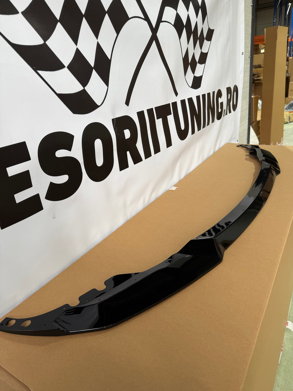 Lip prelungire bara fata compatibil cu BMW M3 Look F30/F31(2012-2018) negru lucios