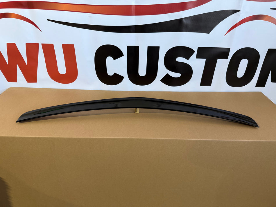 Eleron portbagaj AMG compatibil cu MERCEDES-Benz E-Class W212 (2009-up) negru lucios