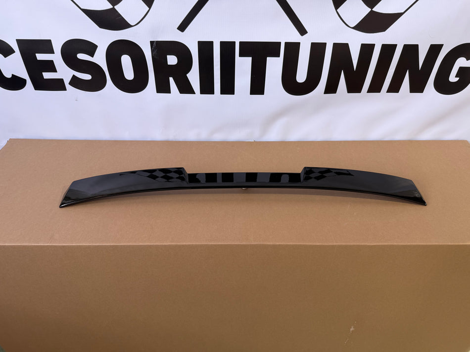 Eleron luneta M4 style compatibil cu BMW seria 5 F10 sedan(2010-2016) negru lucios