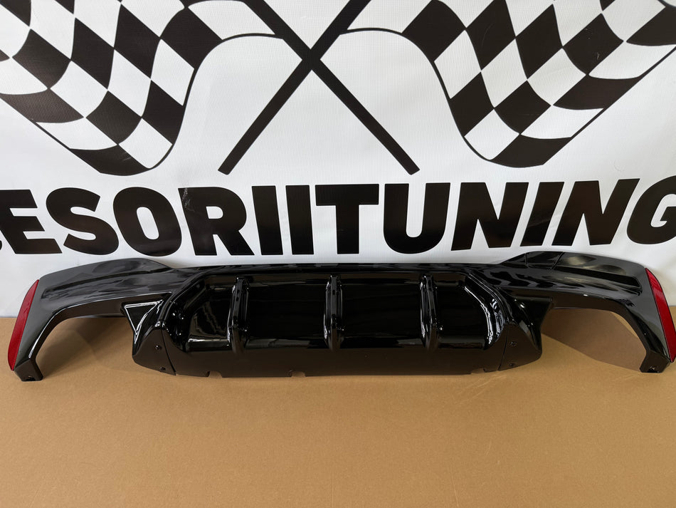 Difuzor bara spate M5 style compatibil cu BMW seria 5 G30(2017-2022) negru lucios