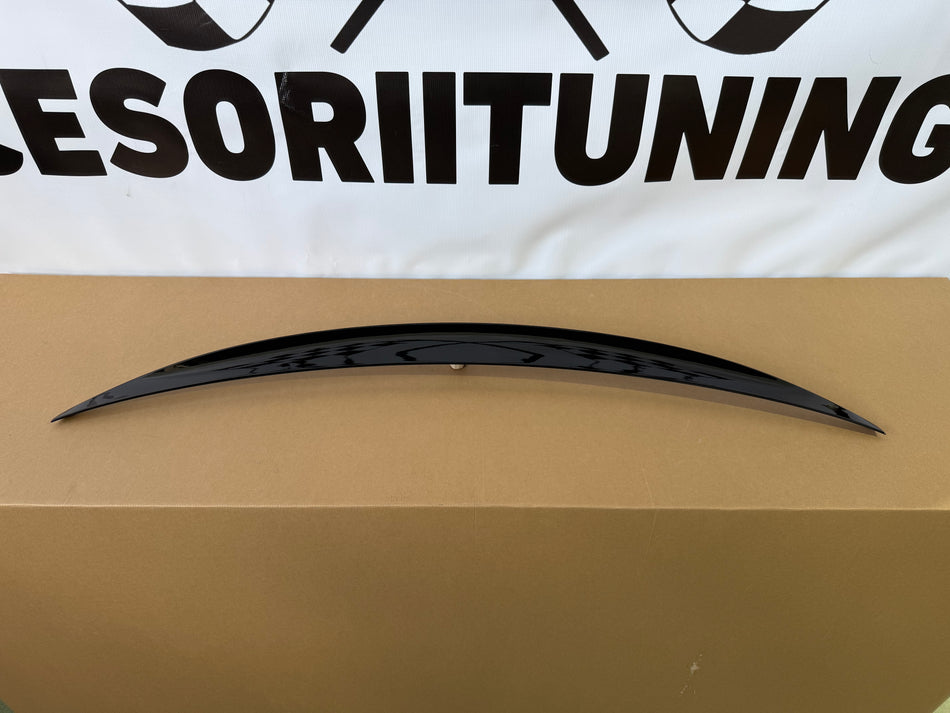 Eleron portbagaj AMG compatibil cu MERCEDES-Benz E-Class W213 (2016-up) negru lucios