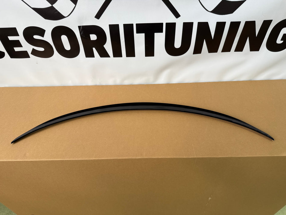 Eleron portbagaj AMG compatibil cu MERCEDES-Benz E-Class W213 Coupe(2016-up) negru lucios