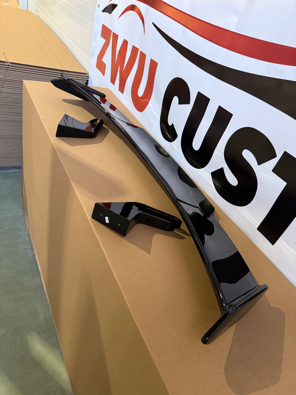 Eleron portbagaj GTS style compatibil cu BMW M4 G82 2021+ negru lucios