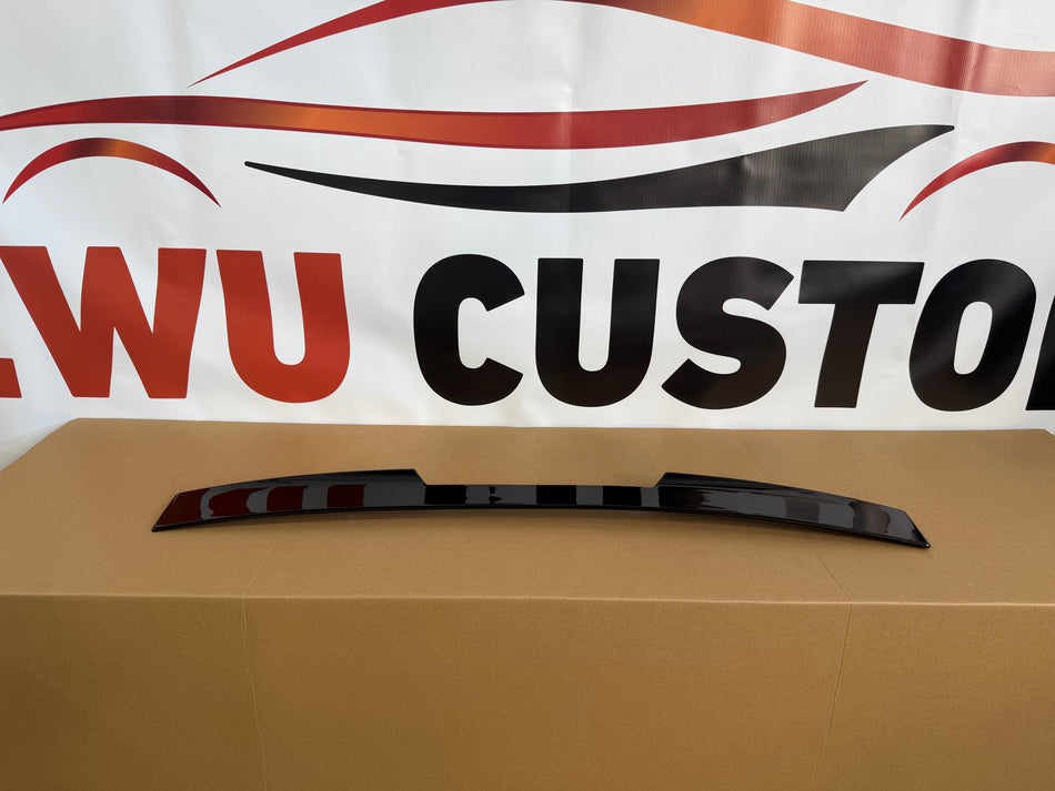 Eleron luneta compatibil cu BMW Seria 4 F36 GranCoupe(2014-2020) M4 Design negru lucios
