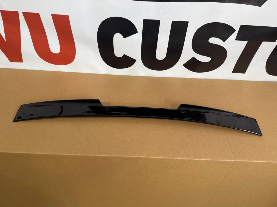 Eleron luneta compatibil cu BMW Seria 4 F36 GranCoupe(2014-2020) M4 Design negru lucios