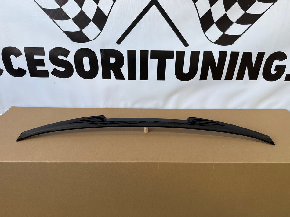 Eleron portbagaj M4 CSL compatibil cu BMW seria 5 G30 sedan 2017-up negru lucios