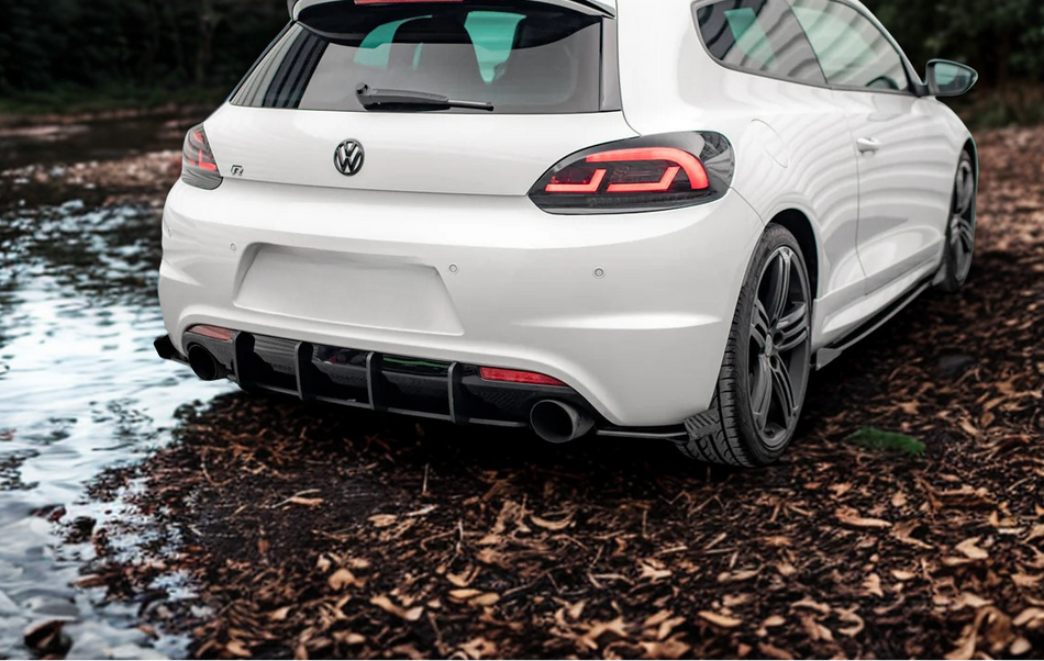 Ornament difuzor bara spate compatibil cu VW Scirocco 2008-2014 negru lucios