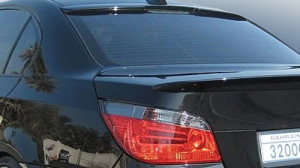 Eleron luneta  ACS style compatibil cu BMW seria 5 e60 sedan(2003-2010) negru lucios